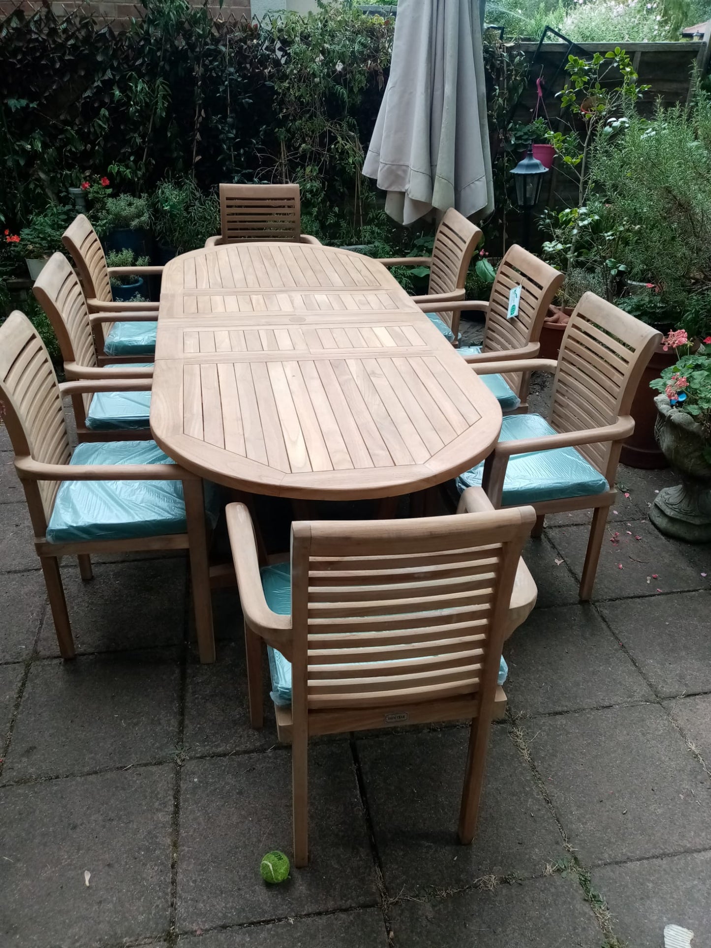 8 x Chairs with Oval Extending Table